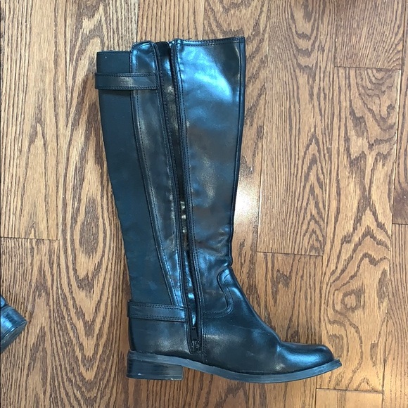 Black knee-high boots - Picture 2 of 2